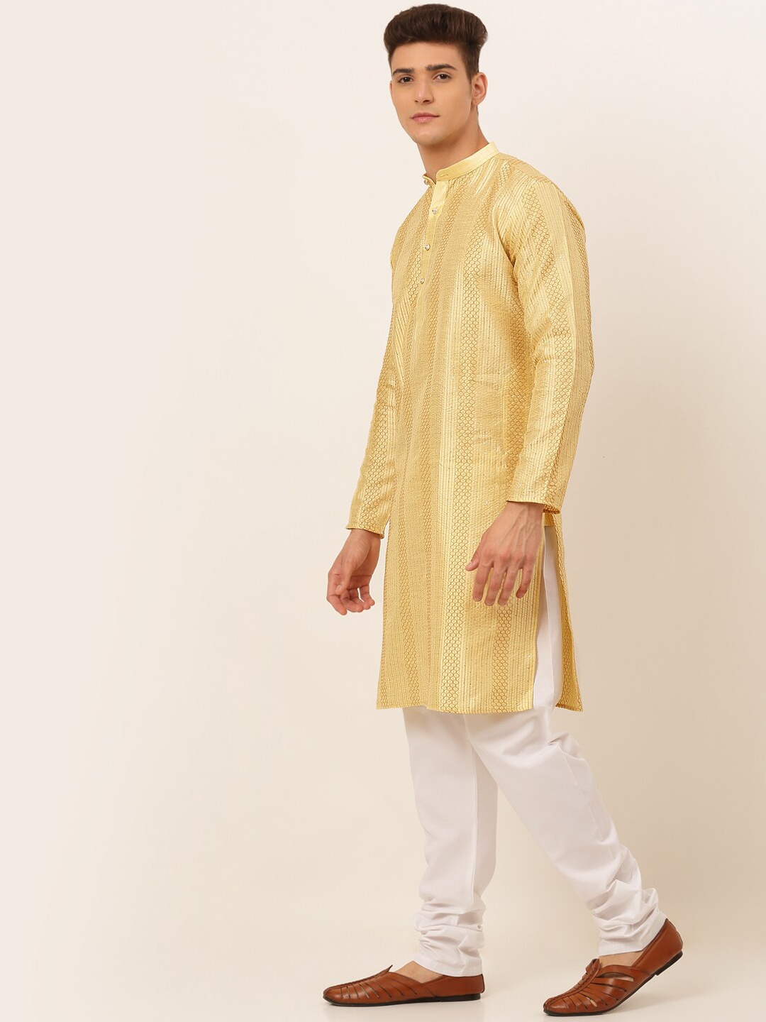 

Jompers Men Gold-Toned Sequinned Kurta with Churidar
