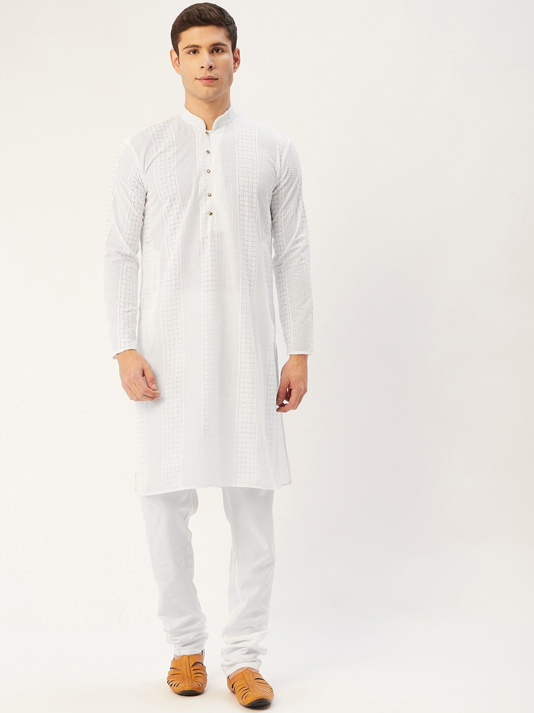 

Jompers Men White Chikankari Pure Cotton Kurta with Pyjamas