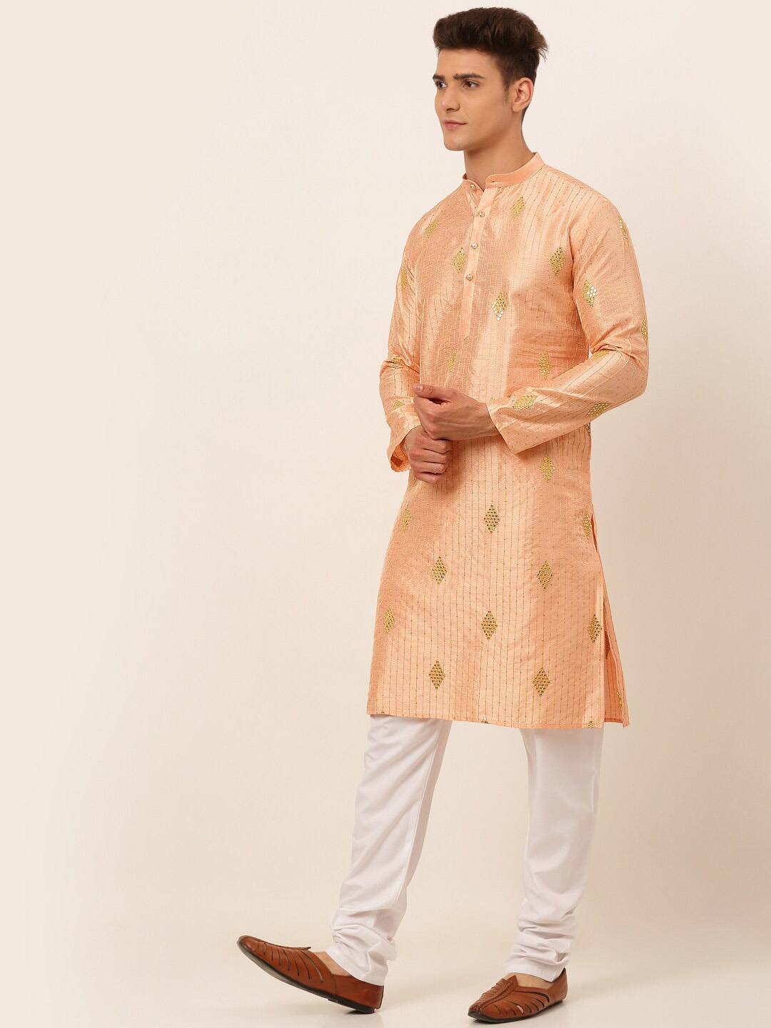 

Jompers Men Peach And White Sequins Embellished Kurta With Pyjamas