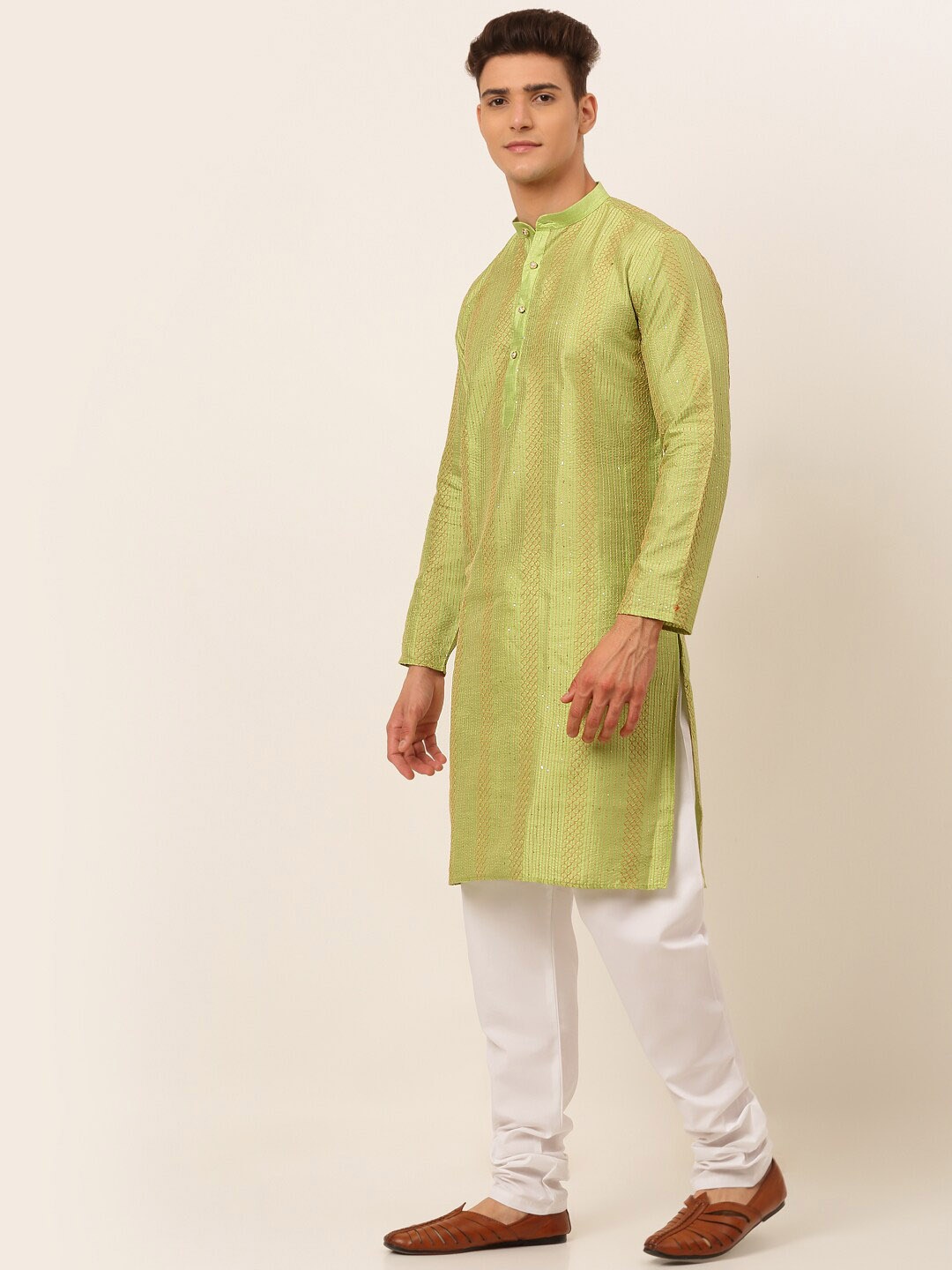 

Jompers Men Green Sequinned Kurta with Pyjamas