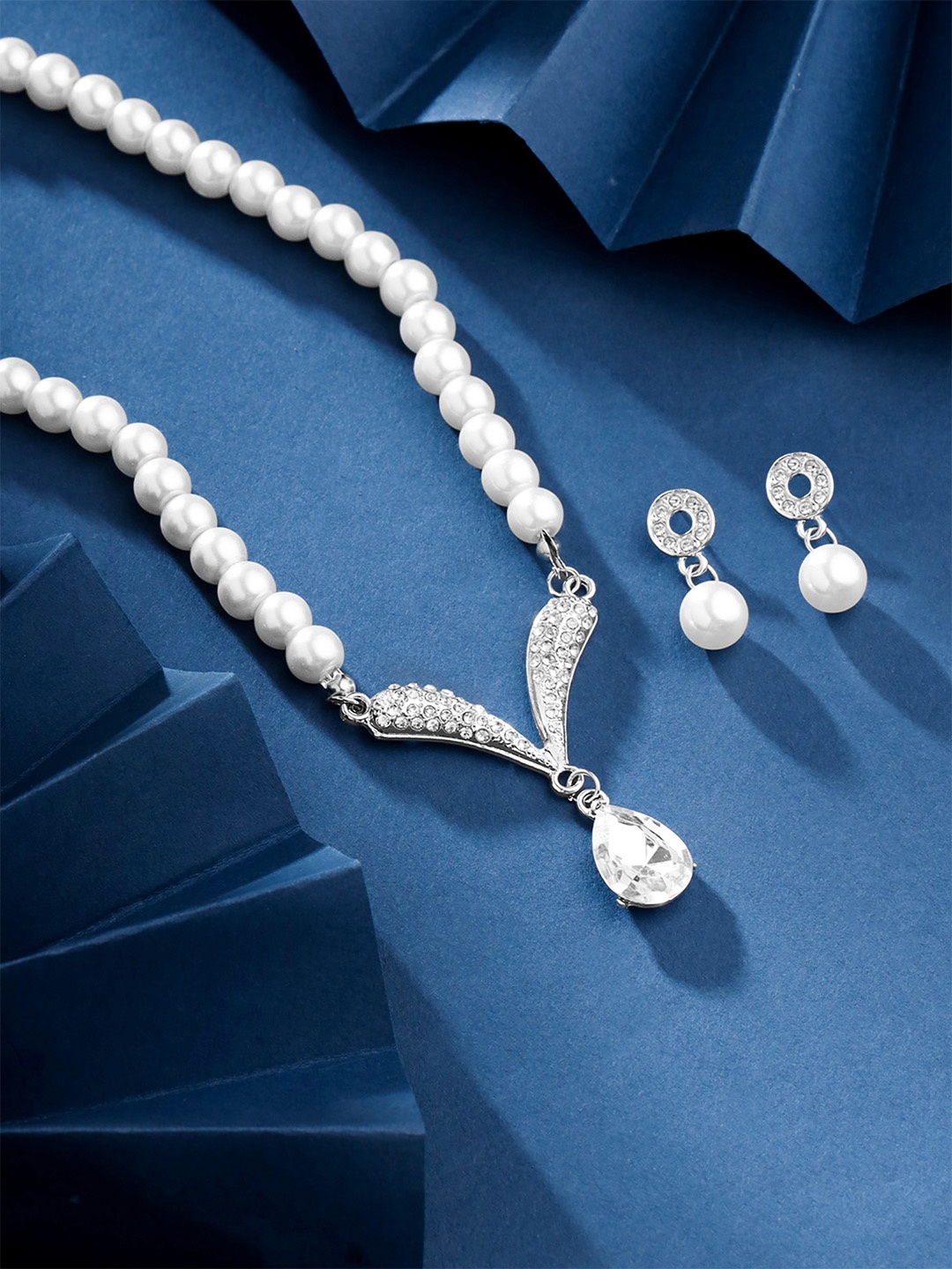 

Yellow Chimes Silver-Plated Pearl Jewellery set