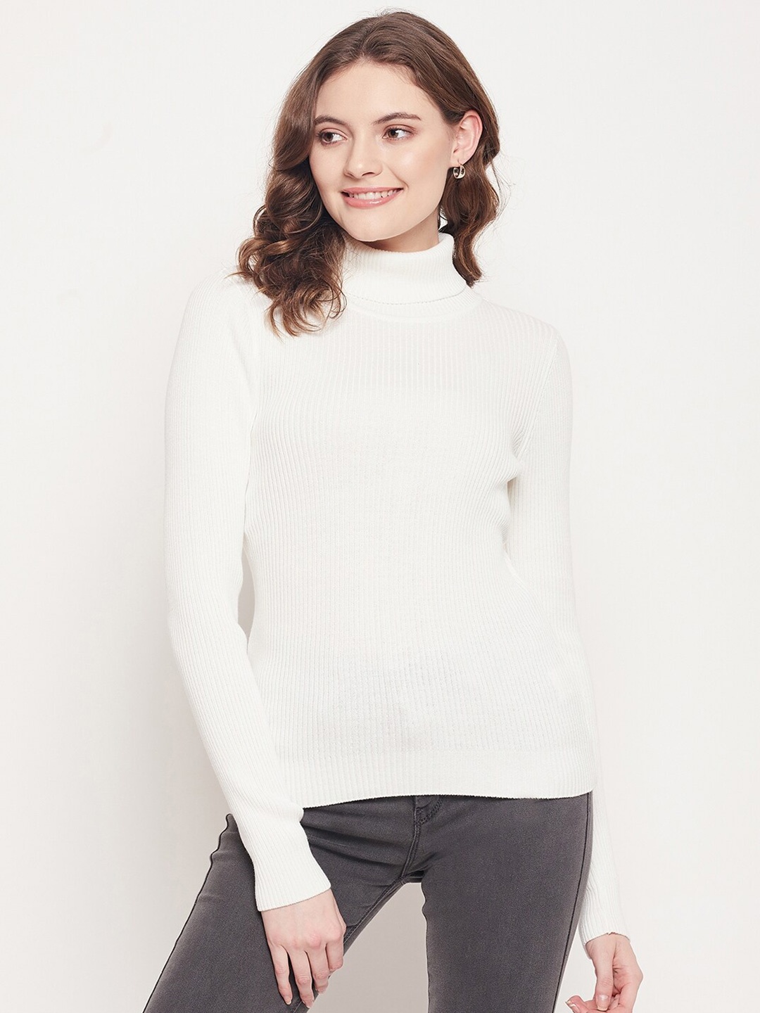 

98 Degree North Women White Striped Pullover