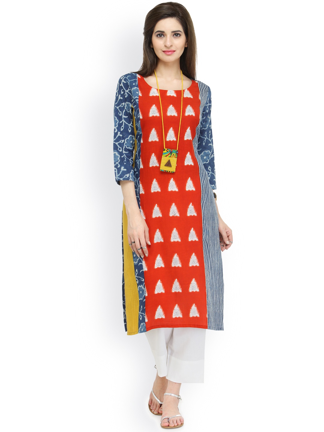 

Varanga Women Blue & Red Printed Straight Kurta