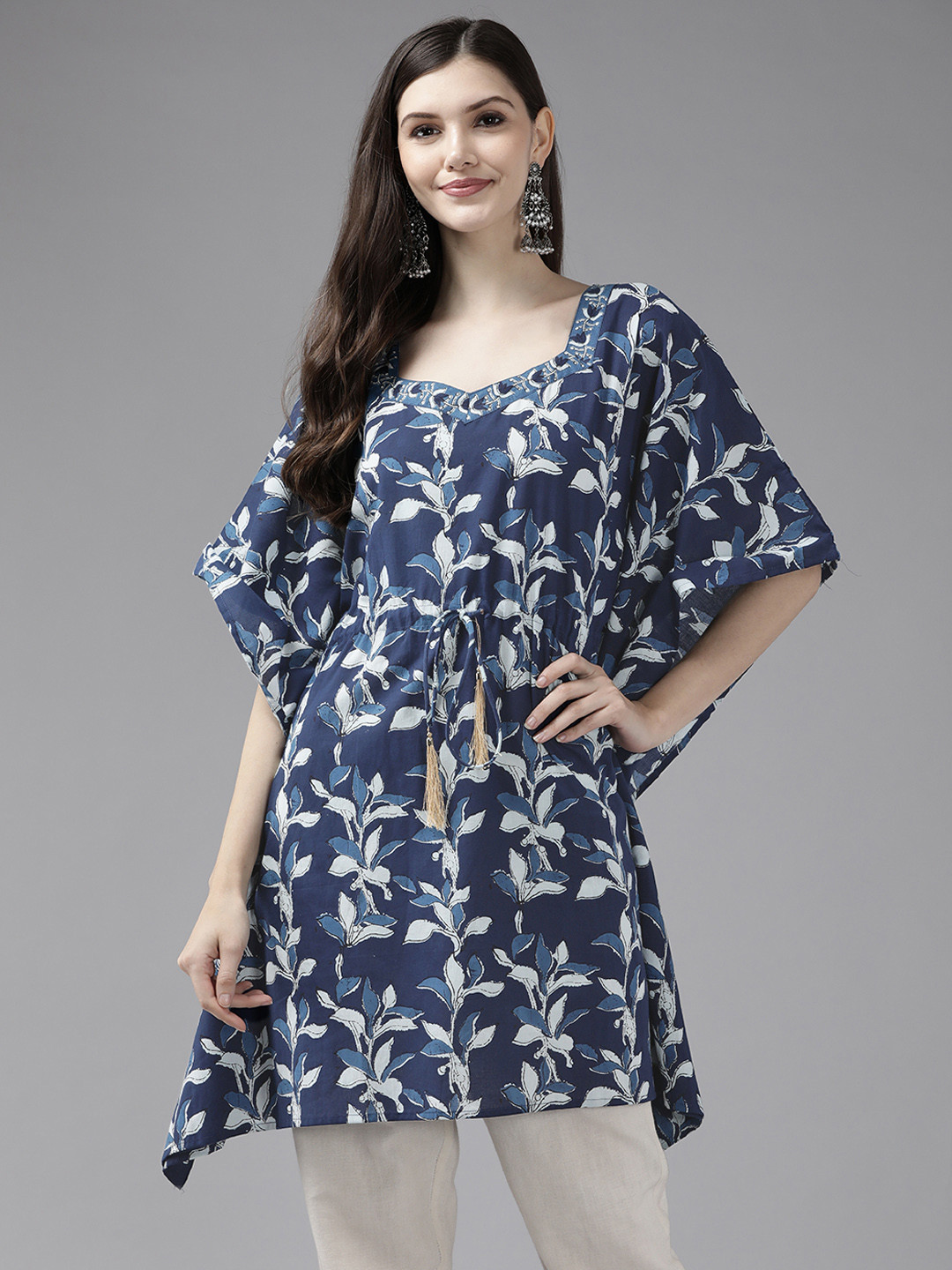 

Yufta Women Navy Blue & White Ethnic Motifs Printed Pure Cotton Kaftan Kurta