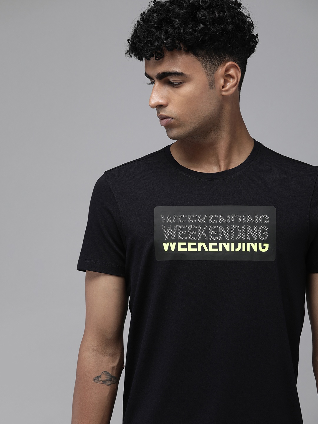

SPYKAR Men Typography Printed Round Neck Casual T-shirt, Navy blue