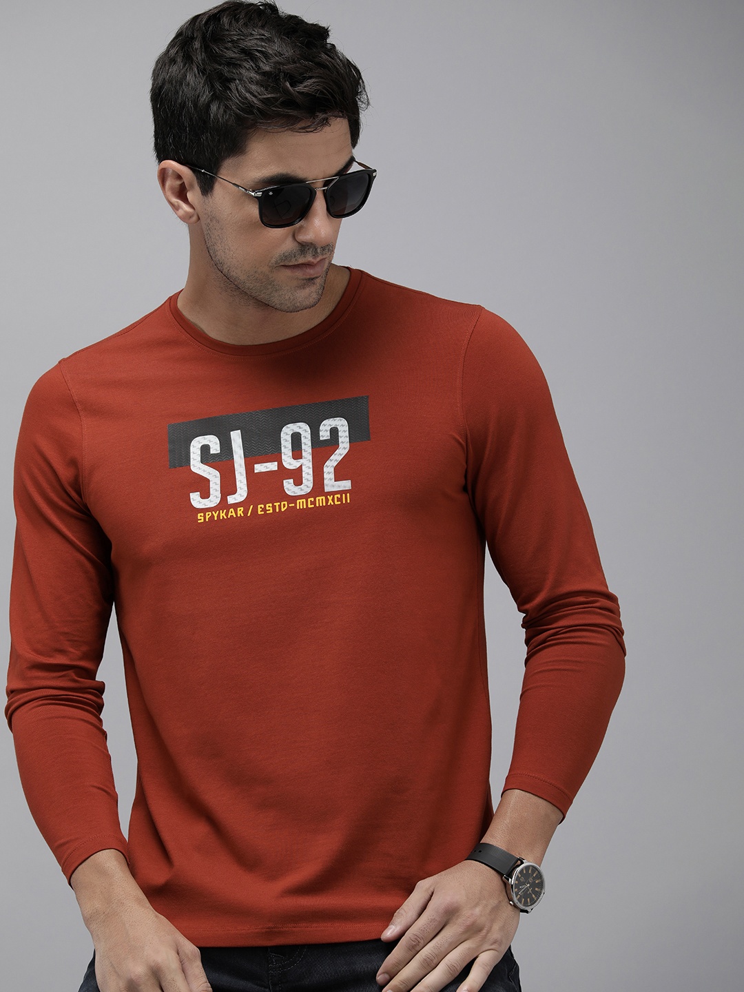 

SPYKAR Graphic & Striped Printed Slim Fit T-shirt, Red