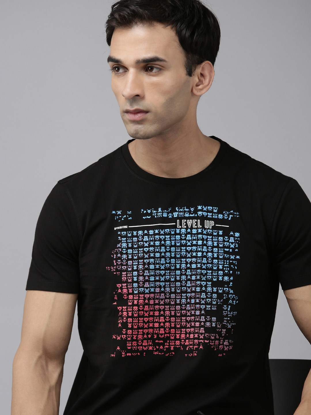 

SPYKAR Men Printed Pure Cotton Slim Fit T-shirt, Black