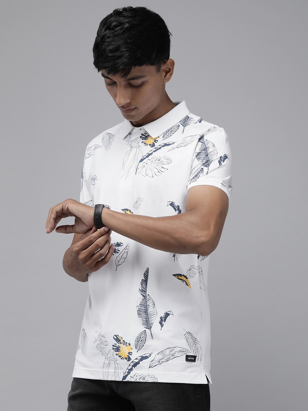 

SPYKAR Tropical Printed Polo Collar Slim Fit T-shirt, White