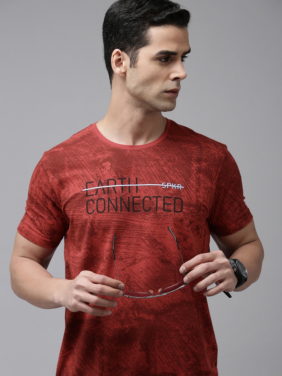 SPYKAR Men Abstract & Typography Print Knitted Slim Fit T-shirt, Red