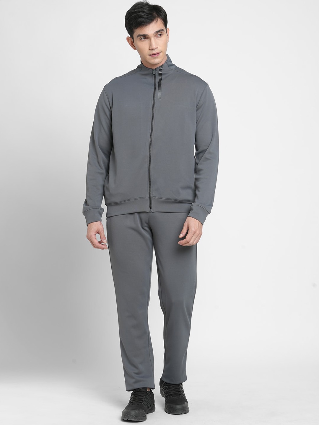 

Sweet Dreams Men Grey Solid Tracksuits