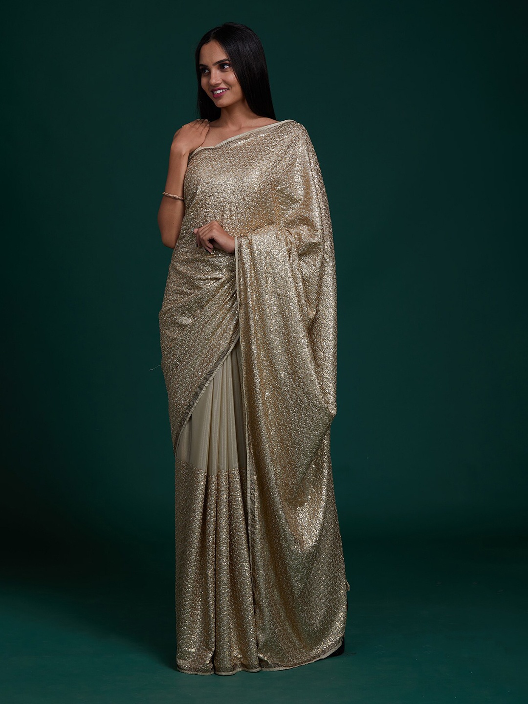 

Koskii Green & Silver-Toned Floral Sequinned Supernet Saree