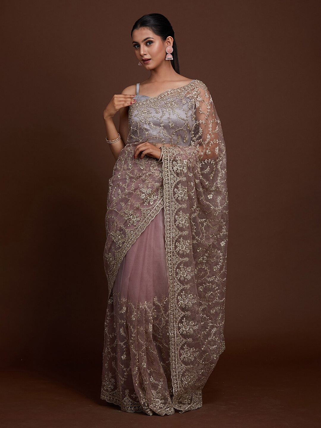 

Koskii Lavender & Gold-Toned Embellished Embroidered Supernet Saree