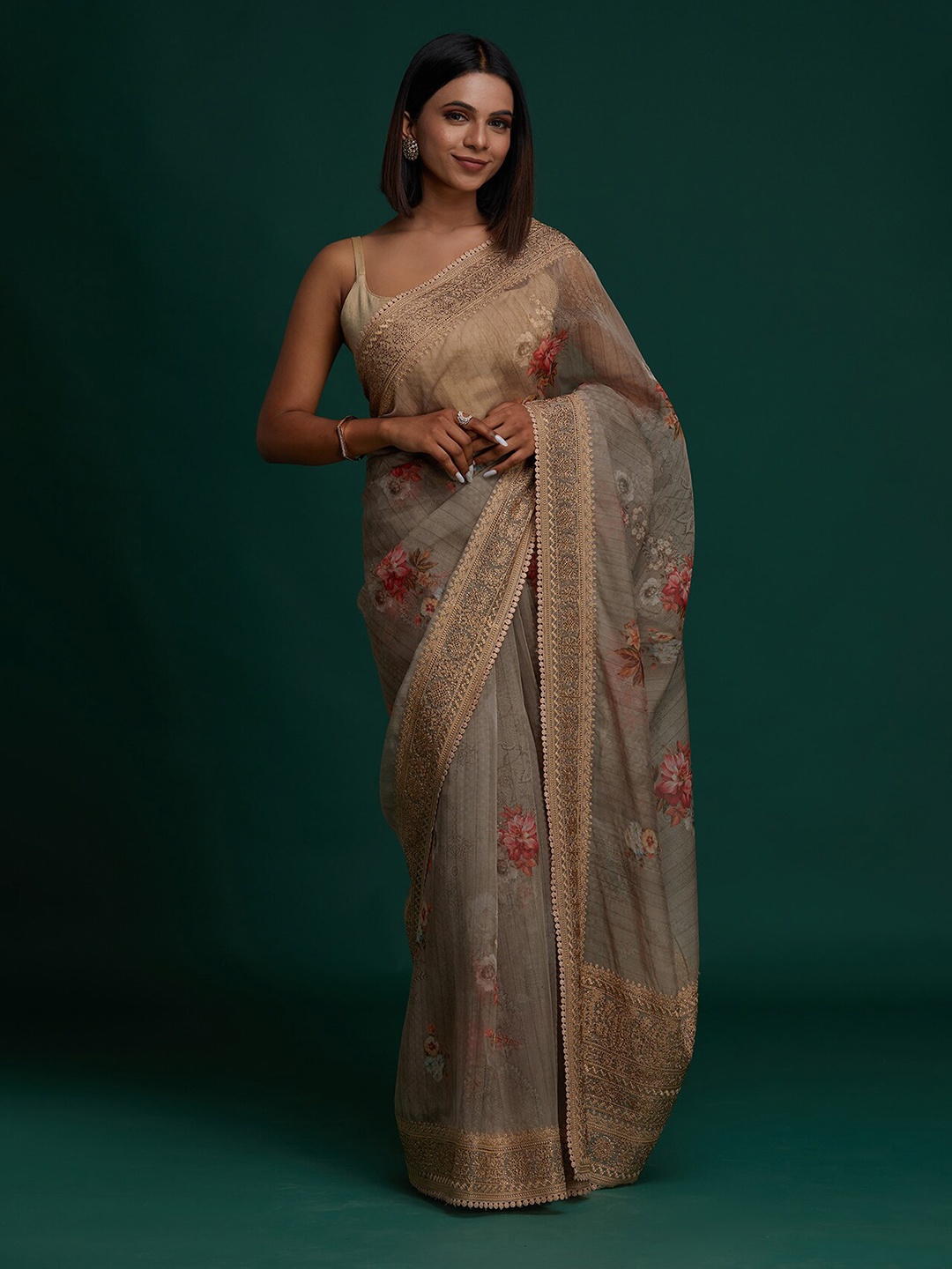 

Koskii Gold-Toned & Cream-Coloured Paisley Embroidered Art Silk Saree
