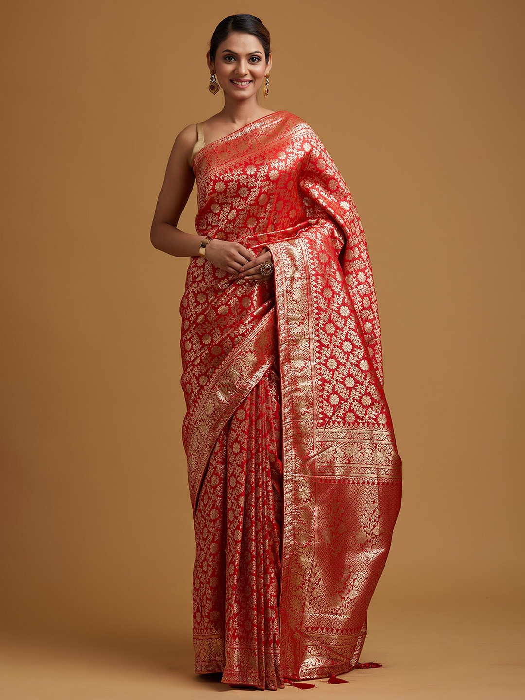

Koskii Red & Gold-Toned Woven Design Zari Art Silk Banarasi Saree