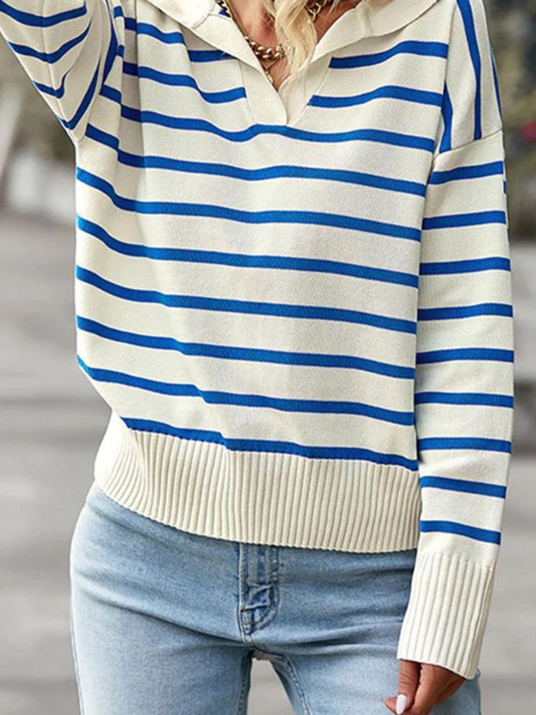 

La Aimee Attractive Blue Horizontal Striped Top
