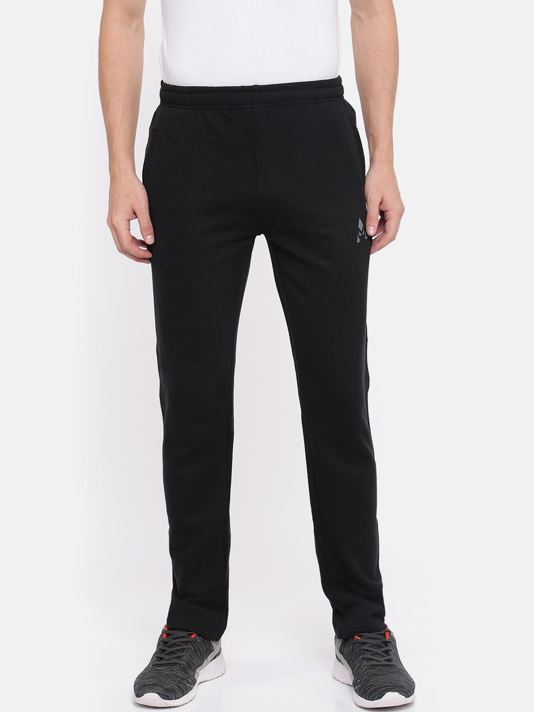 

ACTIMAXX Men Black Solid Cotton Track Pants