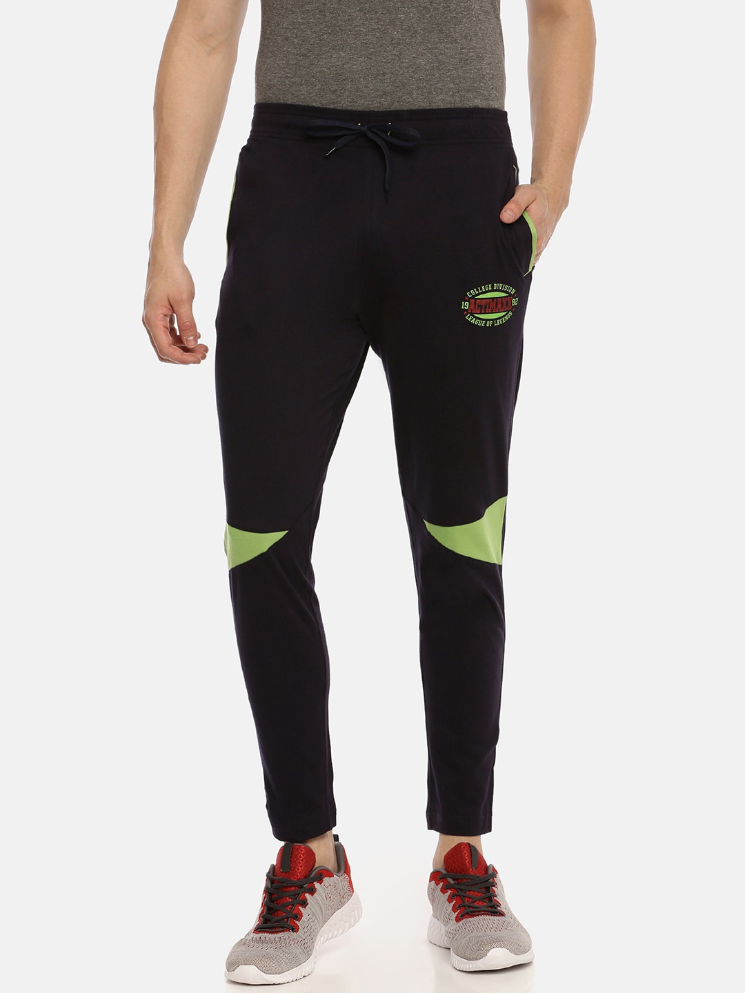 

ACTIMAXX Men Navy Blue Solid Track Pants