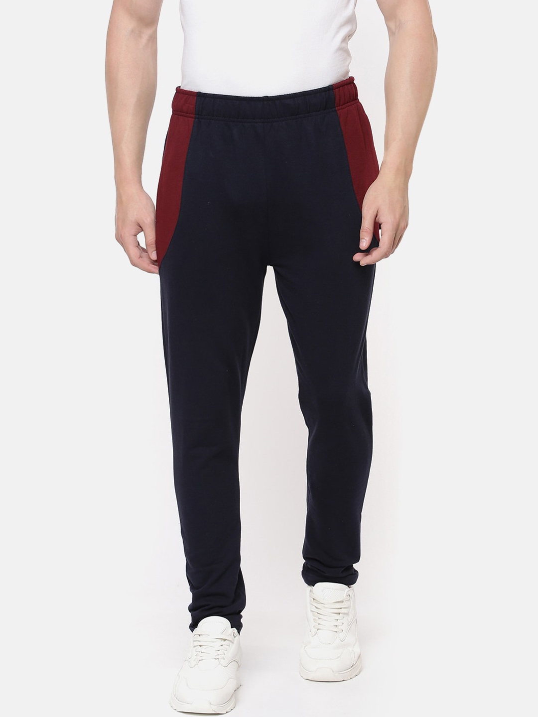 

ACTIMAXX Men Navy Blue Solid Track Pants