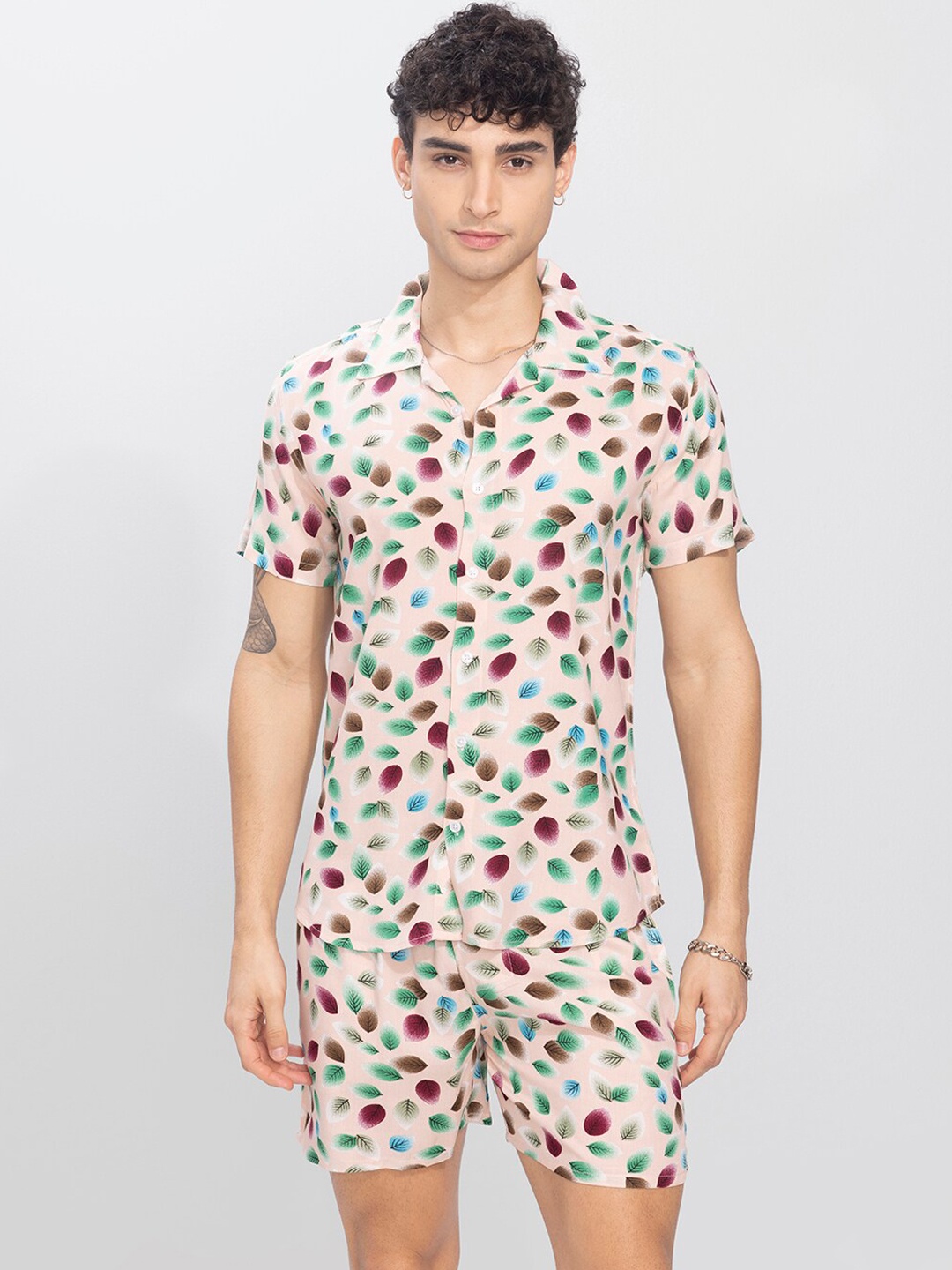 

Snitch Men Peach-Coloured & Green Printed Co-Ords