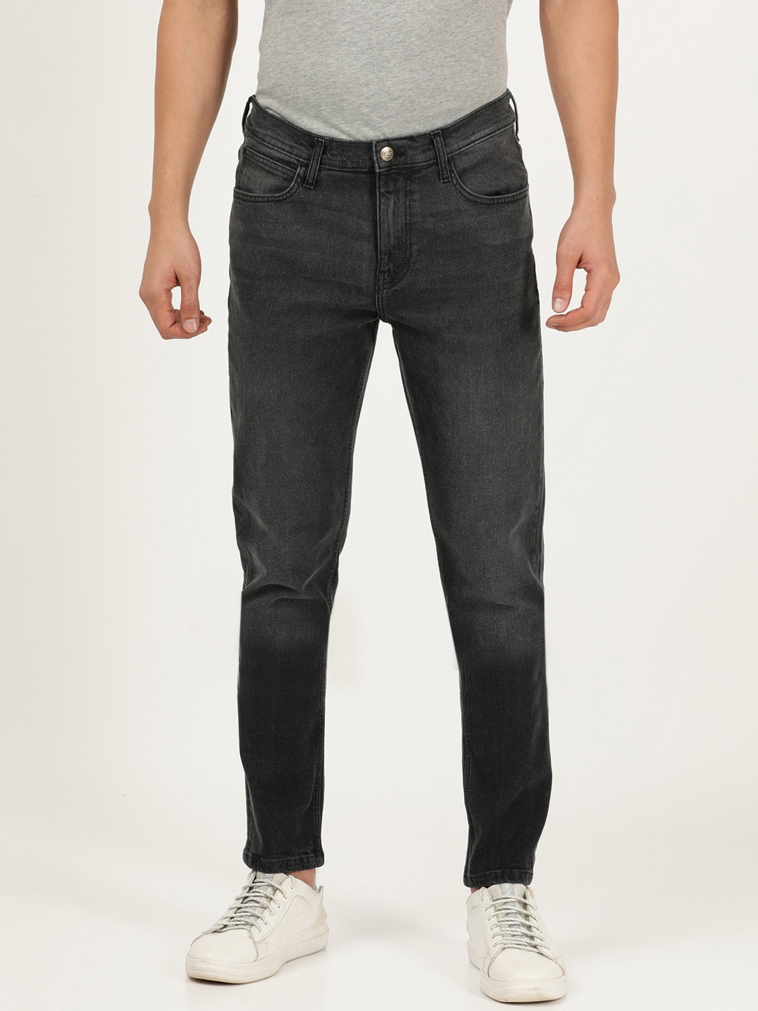 

Lee Men Black Bruce Skinny Fit Low Distress Light Fade Stretchable Jeans