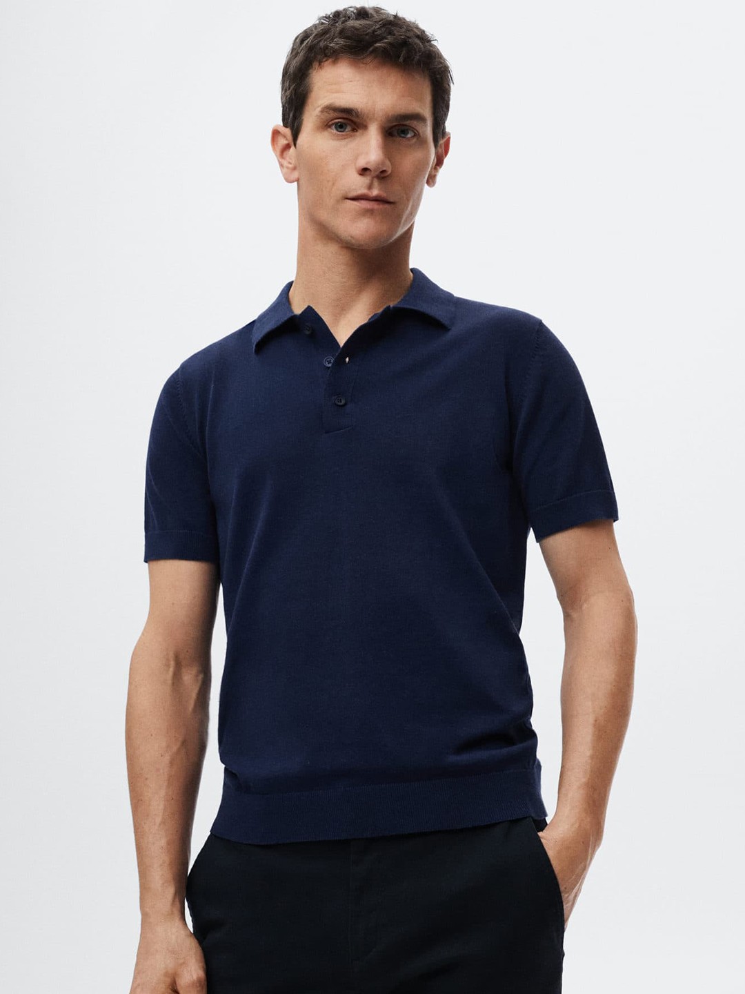 

MANGO MAN Men Navy Blue Solid Polo Collar Knitted T-shirt