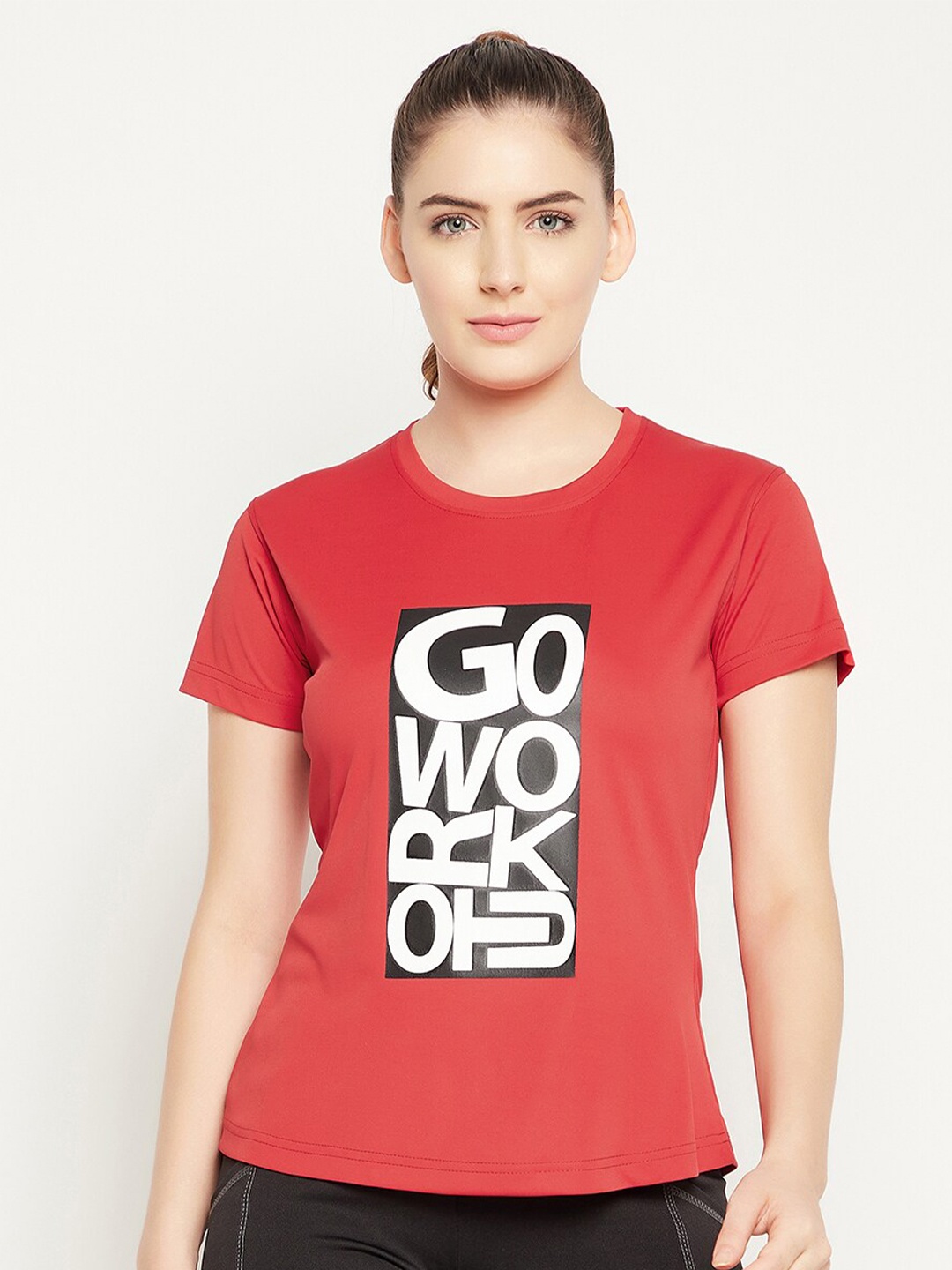 

Clovia Women Red Typography Printed Slim Fit T-shirt