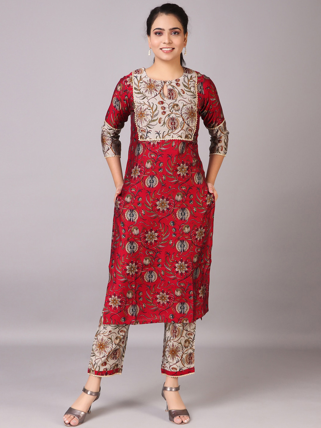 

V TRADITION Women Red Ethnic Motifs Printed Kurta Set