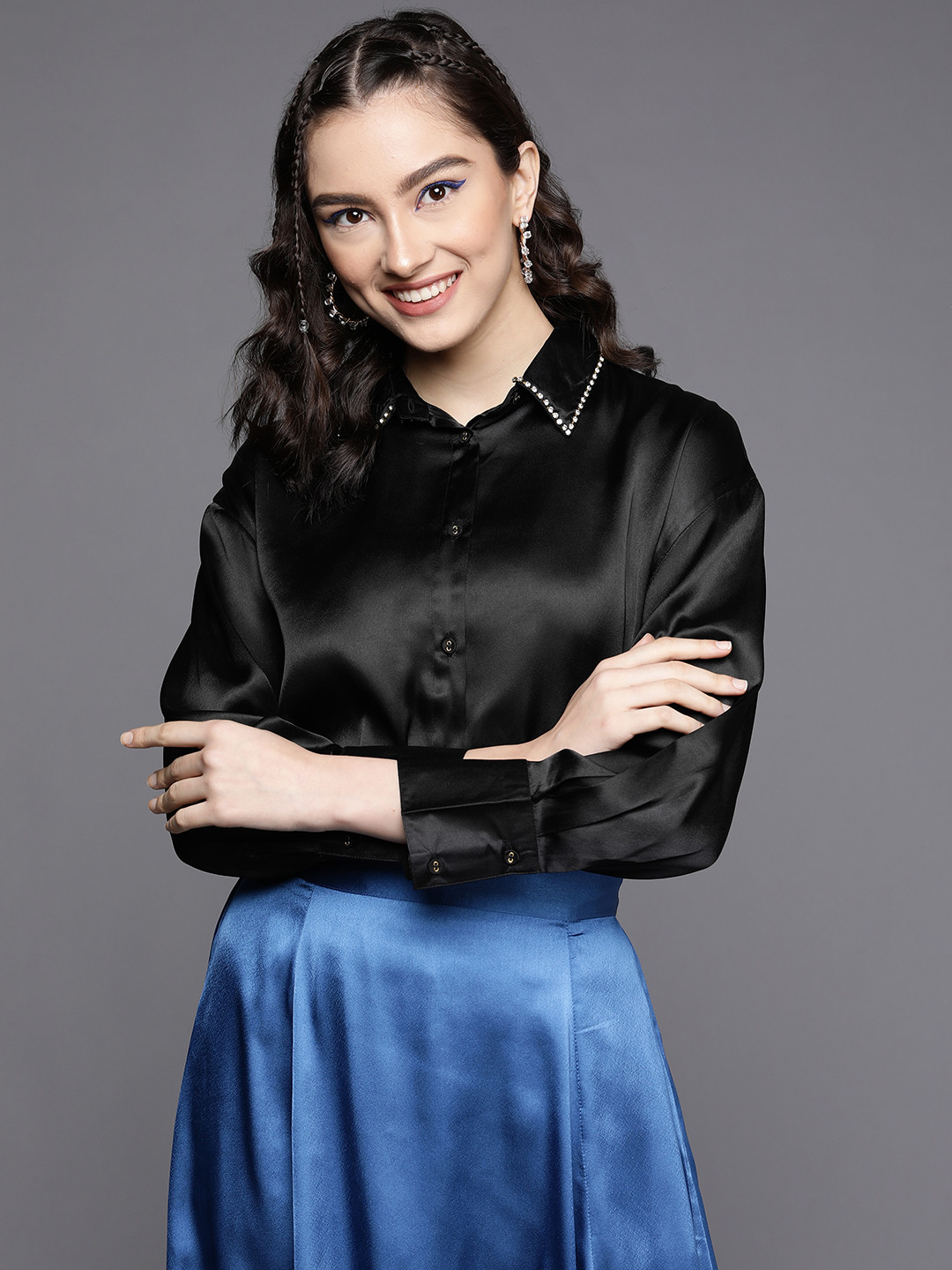 

SASSAFRAS Women Black Comfort Fit Satin Longline Party Shirt