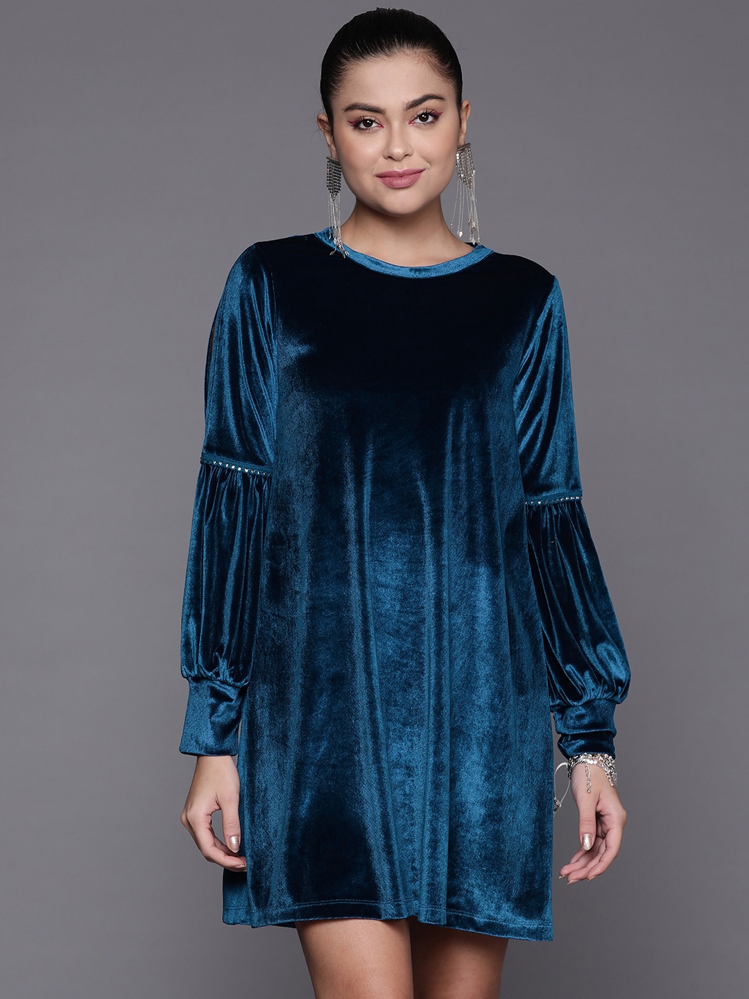 

SASSAFRAS Women Blue Solid Loose Fit Velvet A-Line Dress