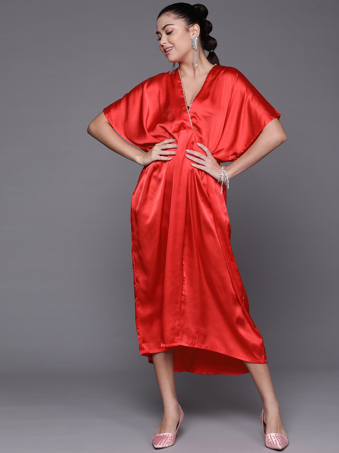 

SASSAFRAS Women Red Solid Satin Kaftan Midi Dress