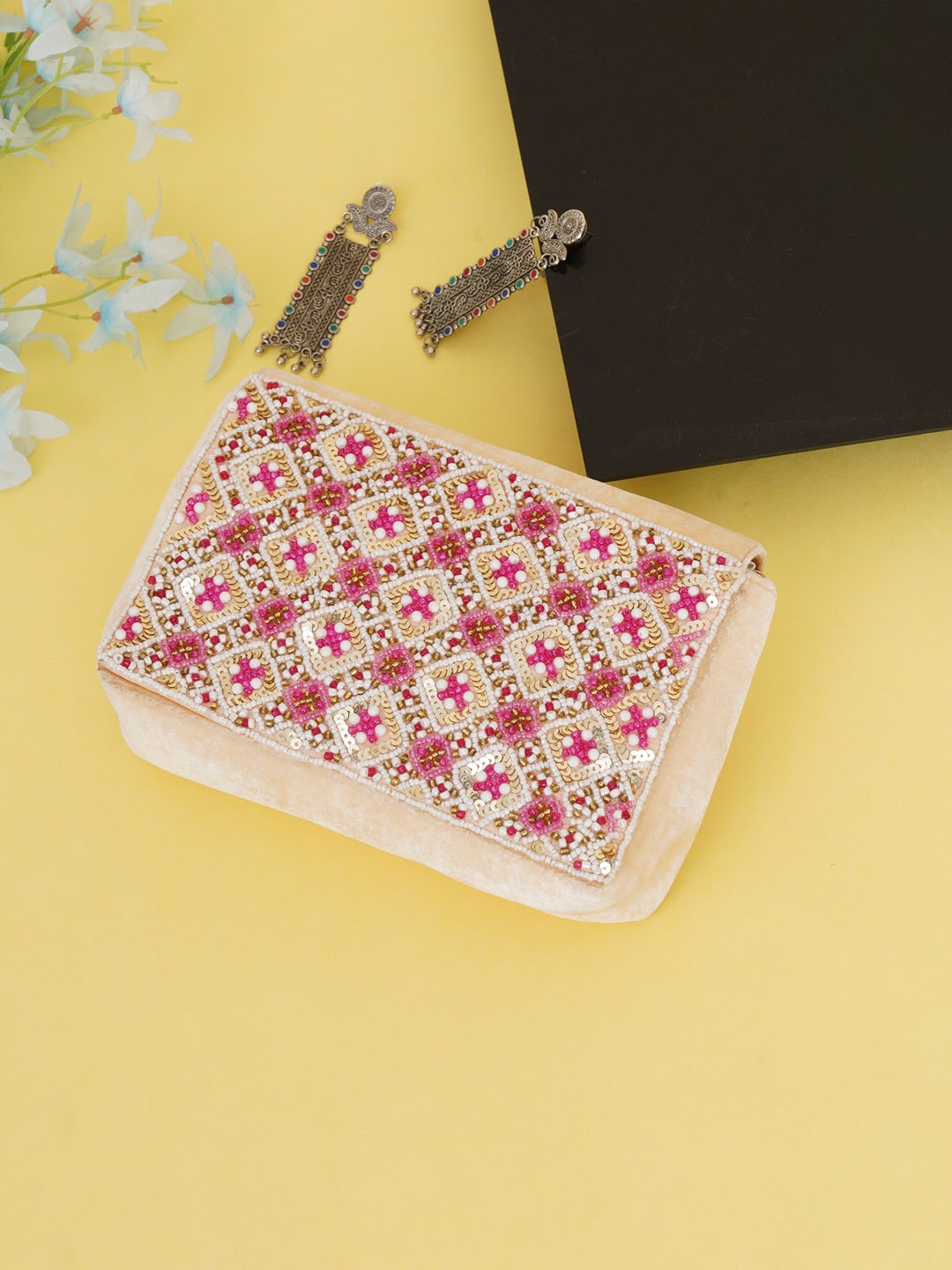 

FABBHUE White & Pink Embroidered Box Clutch