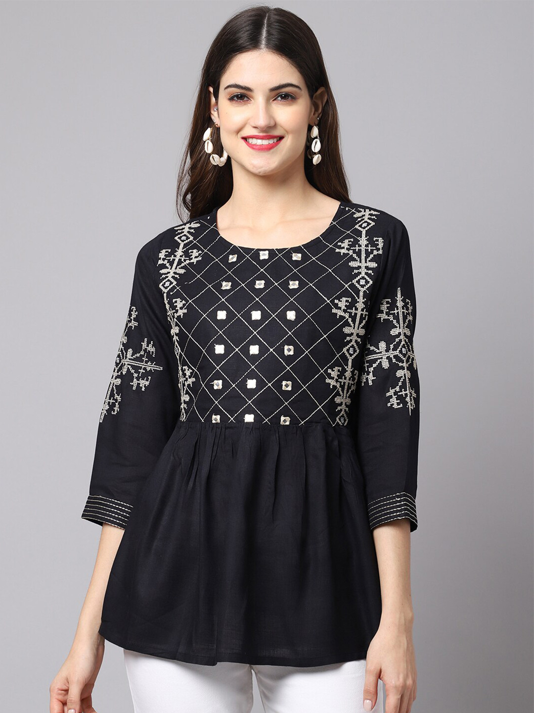 

ANAISA Black Geometric Print Longline Top