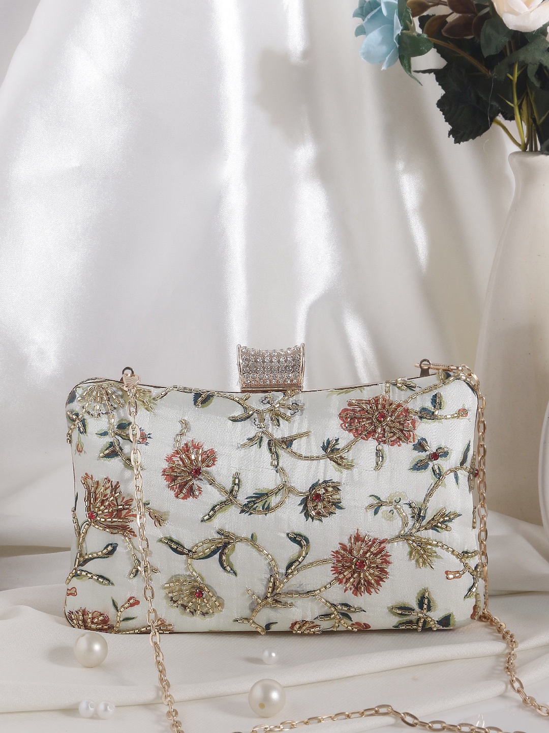 

Swisni Women Cream-Coloured & Pink Embroidered Box Clutch