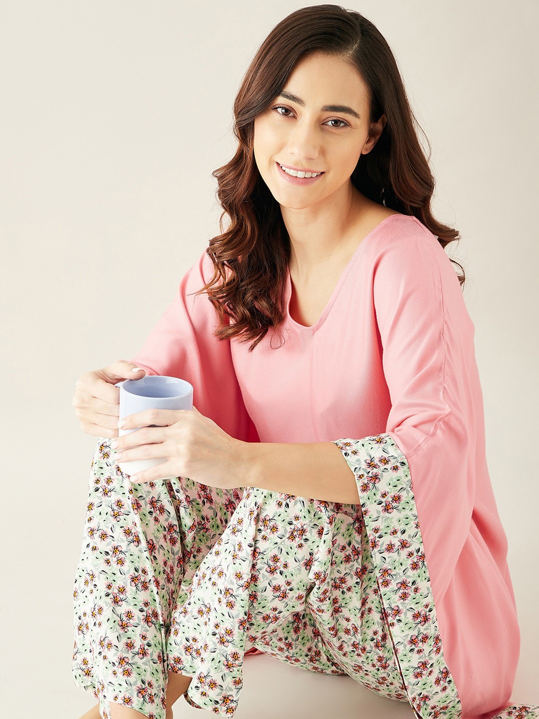 

The Kaftan Company Women Pink & Off-White Printed Night Suit