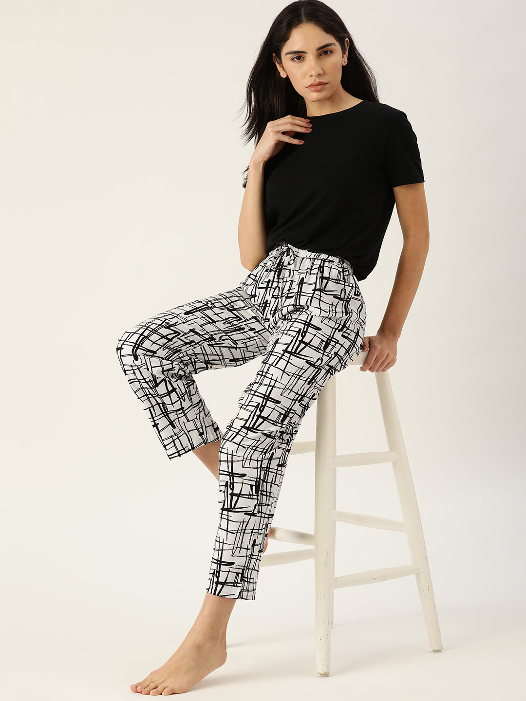 

ETC Women White & Black Printed Lounge Pants