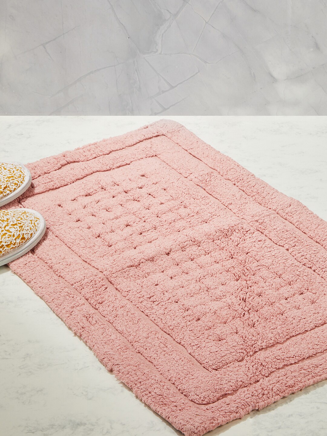 

Fabindia Pink Aliyaz Cotton Woven Bathmat