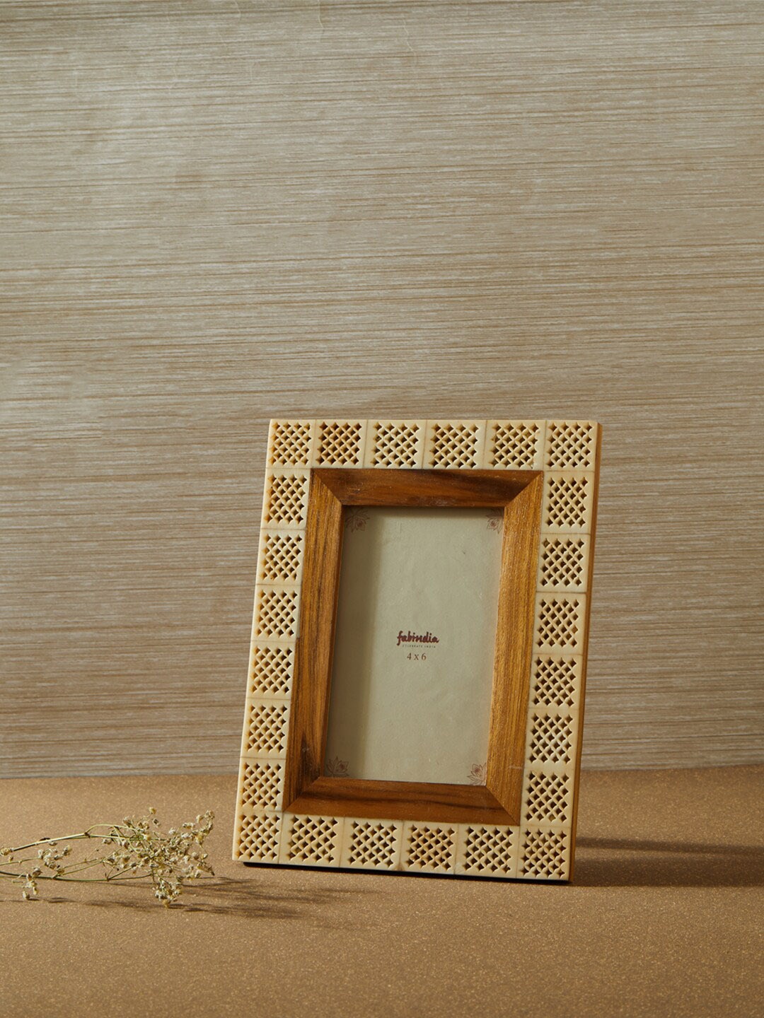

Fabindia Brown & Beige Textured Wooden Photo Frames