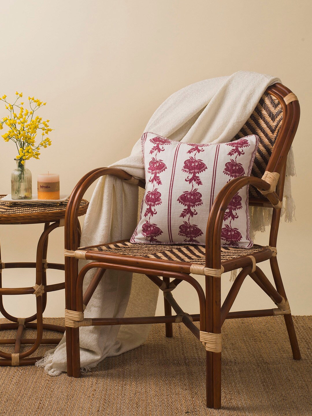 

Fabindia Red & White Abstract Square Cushion Covers