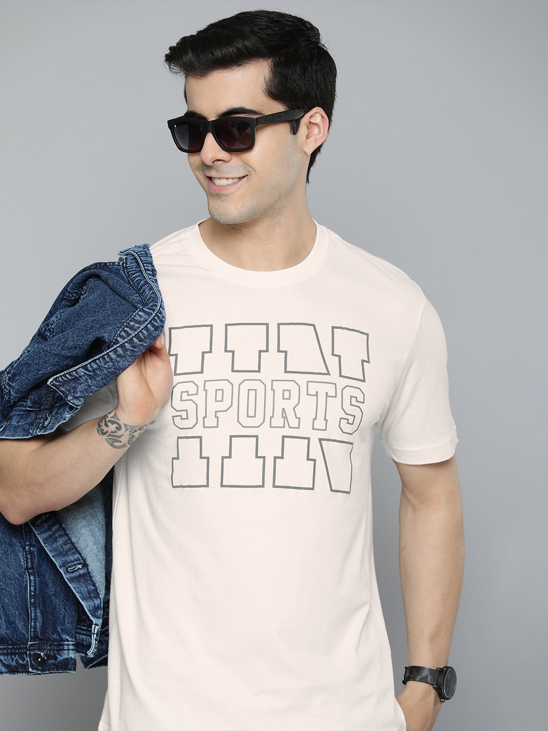 

HERE&NOW Men Off White & Black Typography Printed Pure Cotton T-shirt