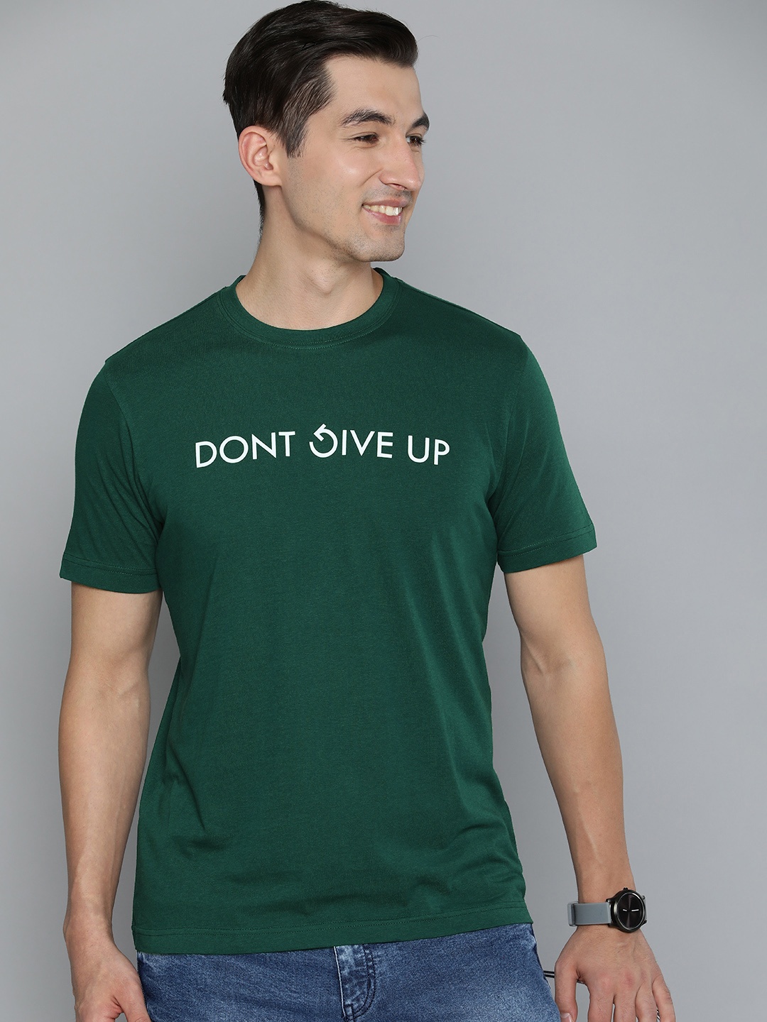 

HERE&NOW Men Green & White Typography Printed Pure Cotton T-shirt