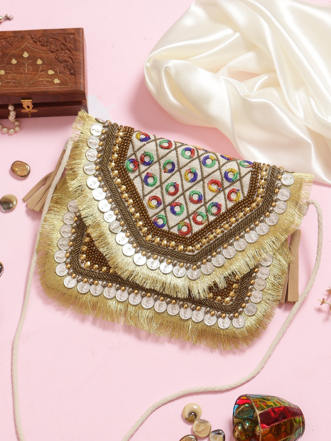 

Swisni Gold-Toned & White Embroidered Envelope Clutch