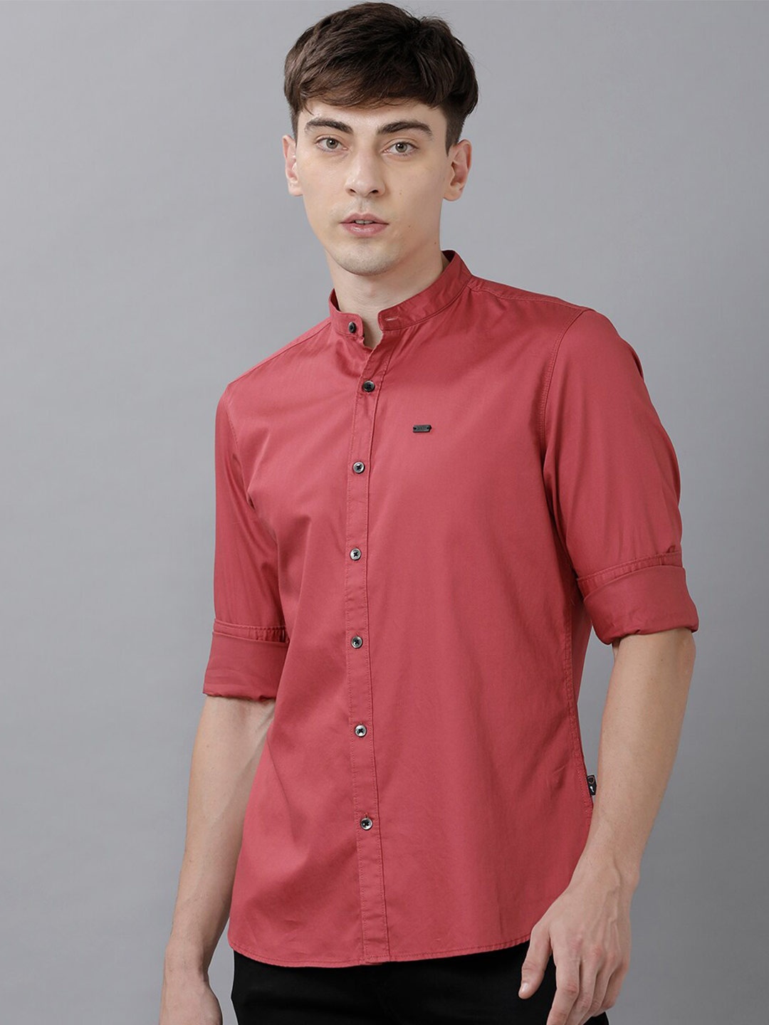 

IDENTITI Men Pink Comfort Slim Fit Casual Roll-Up Sleeves Shirt