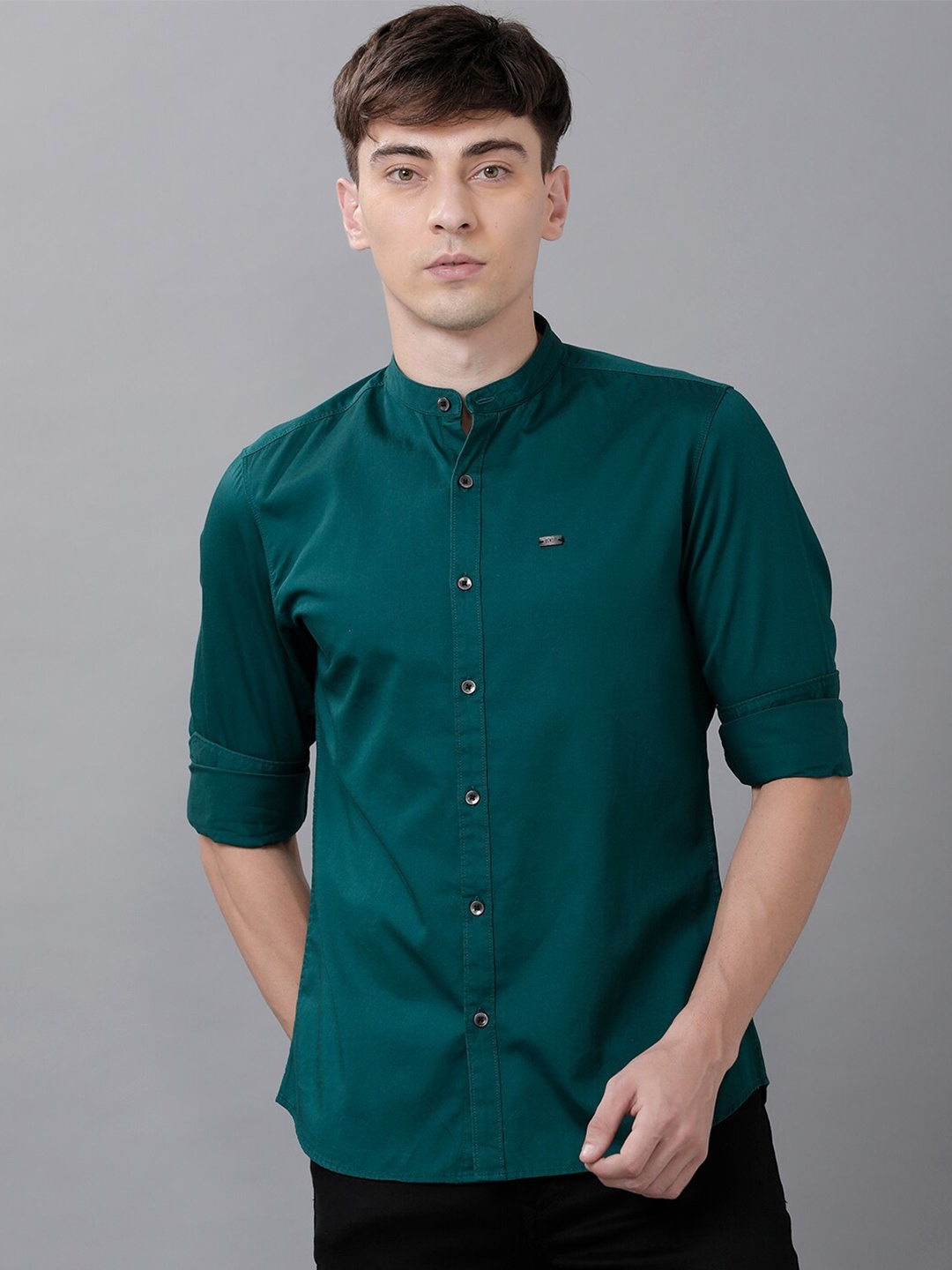 

IDENTITI Men Green Comfort Slim Fit Casual Shirt