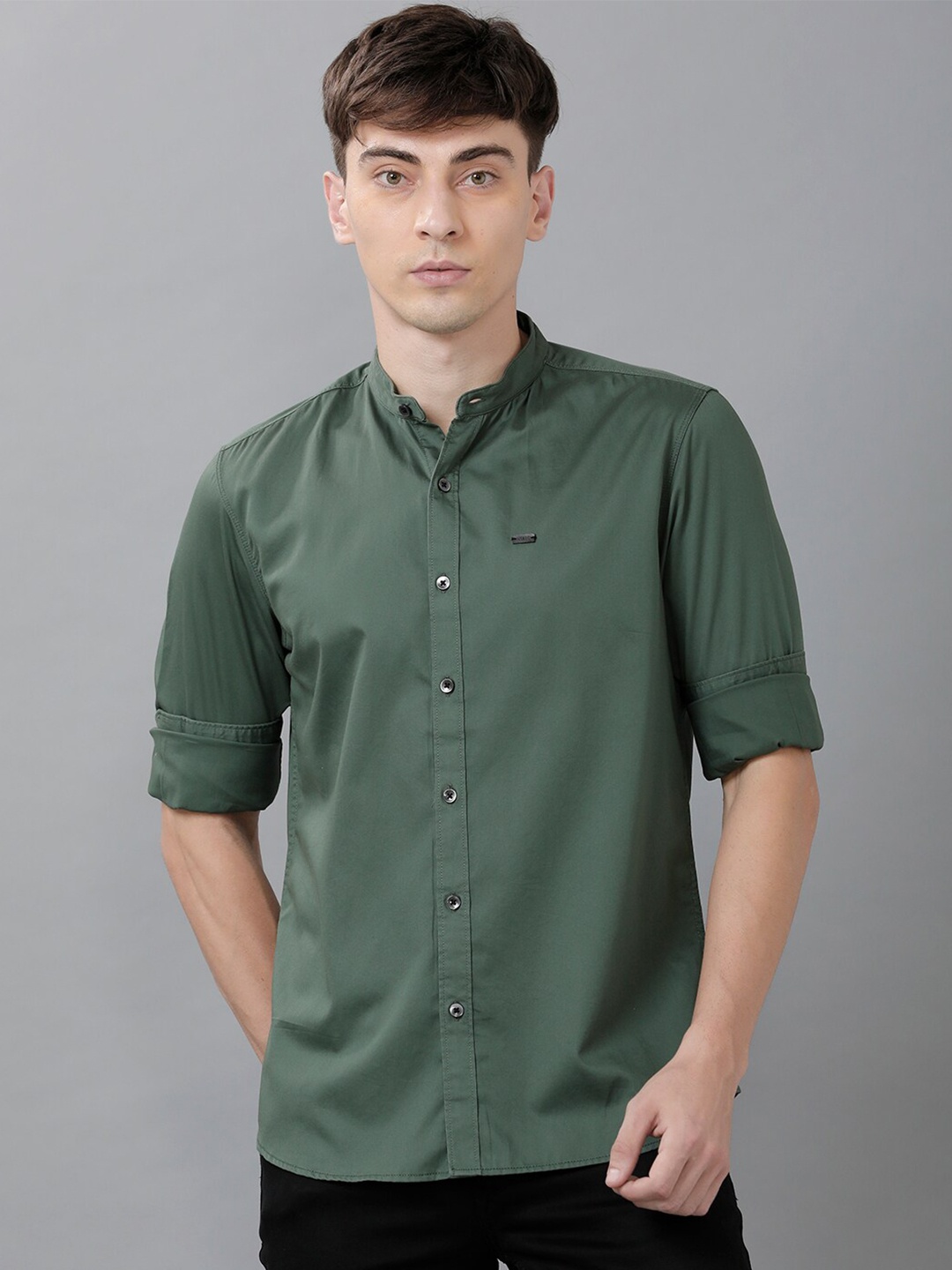 

IDENTITI Men Green Comfort Slim Fit Casual Shirt