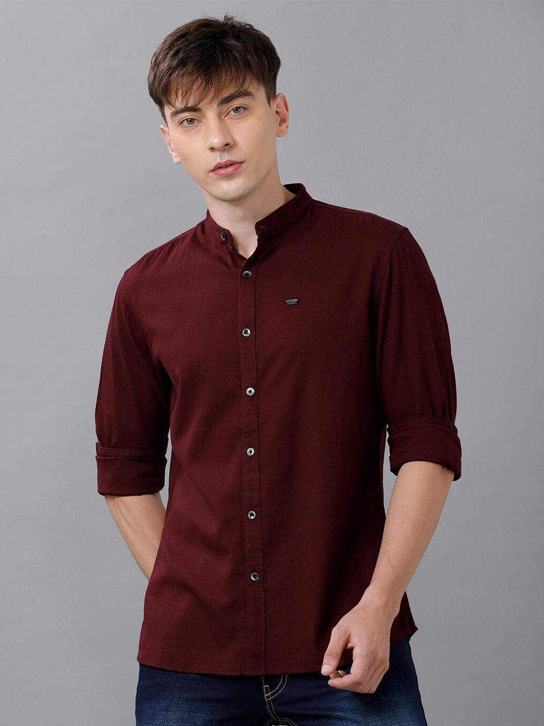 

IDENTITI Men Burgundy Comfort Slim Fit Casual Shirt