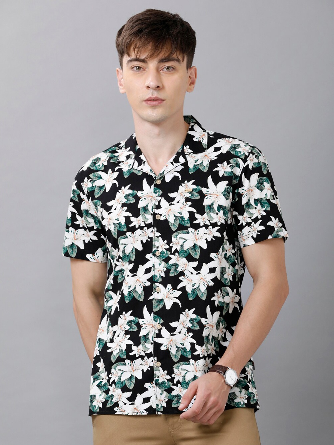 

IDENTITI Men Black Comfort Slim Fit Floral Printed Casual Shirt
