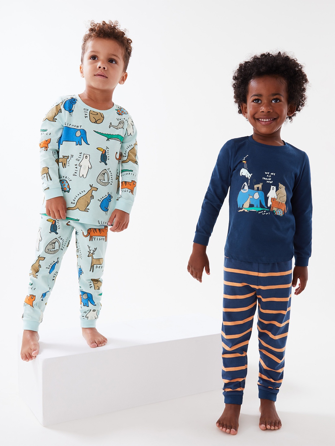 

Marks & Spencer Unisex Kids Navy Blue & Green Printed Pure Cotton Night suit