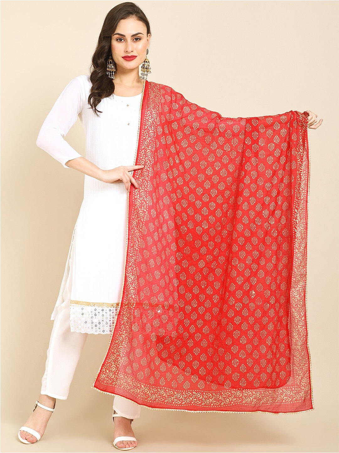 

Miaz Lifestyle Red & Gold-Toned Printed Art Silk Bandhani Dupatta with Chikankari
