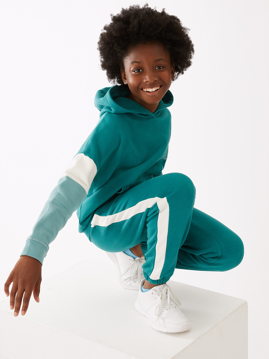 

Marks & Spencer Girls Green High-Rise Trousers