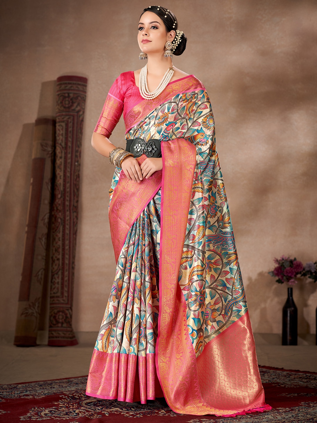 

Silk Land White & Peach-Coloured Ethnic Motifs Zari Art Silk Banarasi Saree